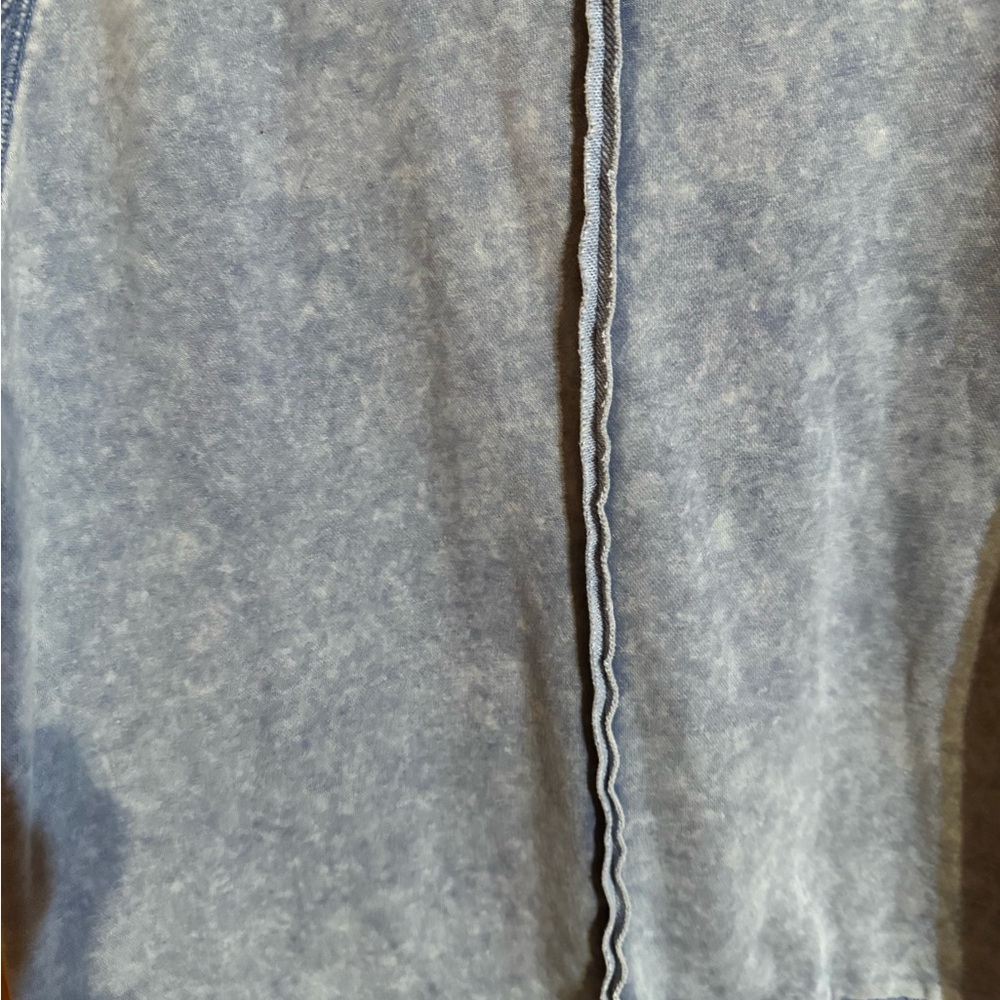 Source Unknown Washed Blue Sweatshirt - Picture 3 of 7